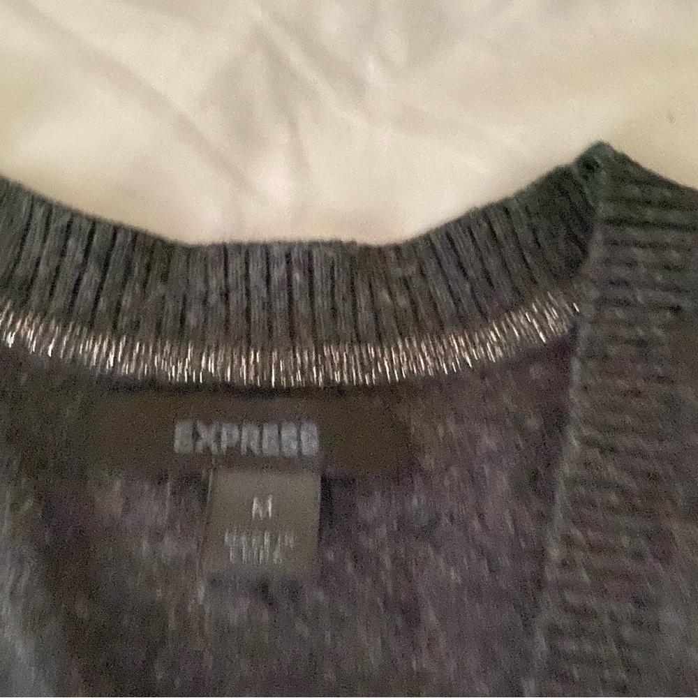 Express cropped sweater - Picture 3 of 5